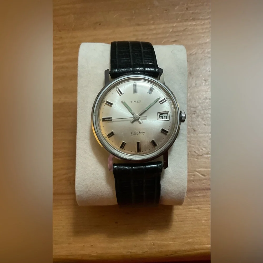 Timex: Men’s vintage (rare find) electromechanical wrist watch black wrist band.